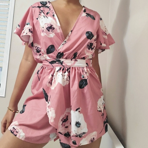 Pink floral romper - Picture 1 of 3